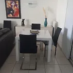 Spacieux A Avec Piscine Partagee 68 M² *