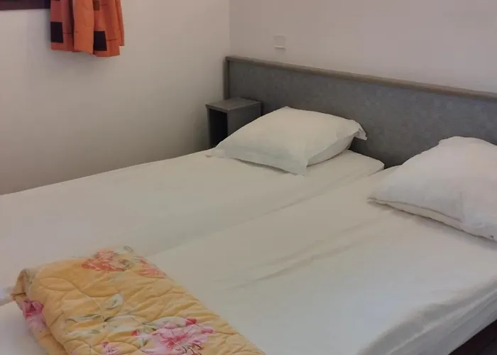 Spacieux A Avec Piscine Partagee 68 M² Apartment