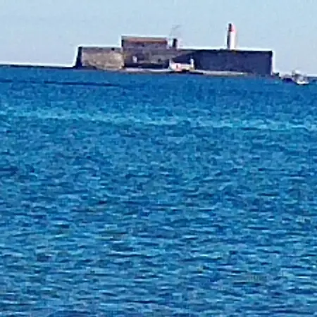 Appartement Spacieux à Avec Piscine Partagée 68 M² Agde