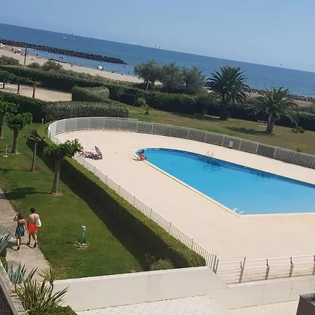 Lumineux A Avec Vues Et Piscine Partagee Apartment